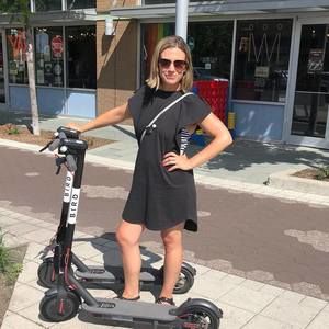 Meet your Posher, Lizzy